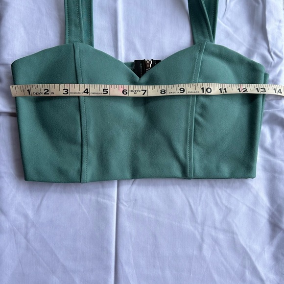 Top - Picture 4 of 6